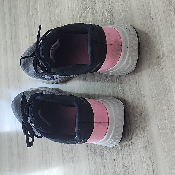 NIKE Revolution 5, Womens Running Shoes Black US 7 Women's - Picture 6 of 14